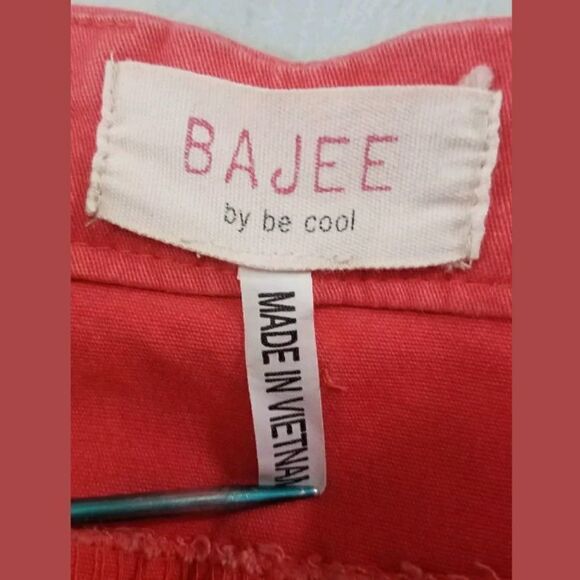Bajee Collection By Be Cool Short Shorts Size Small - Picture 6 of 8